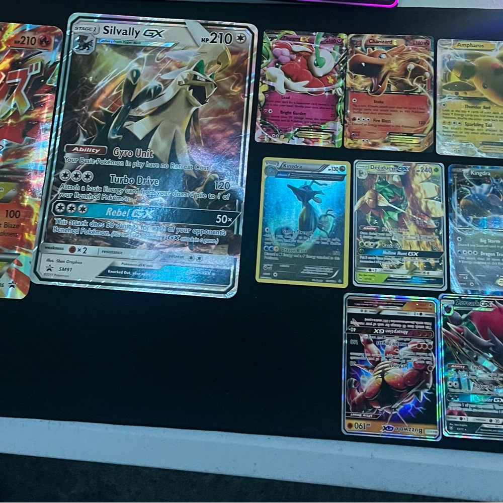 Collectible Card Lot - Picture 3 of 4